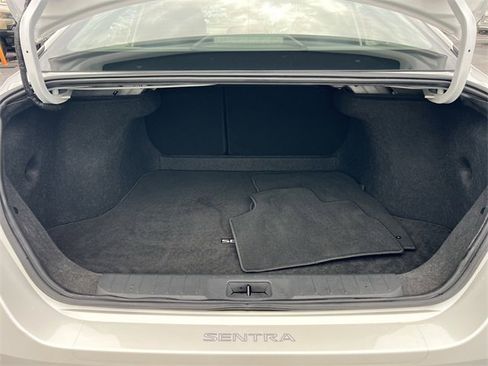 Certified 2024 Nissan Sentra SV image 20