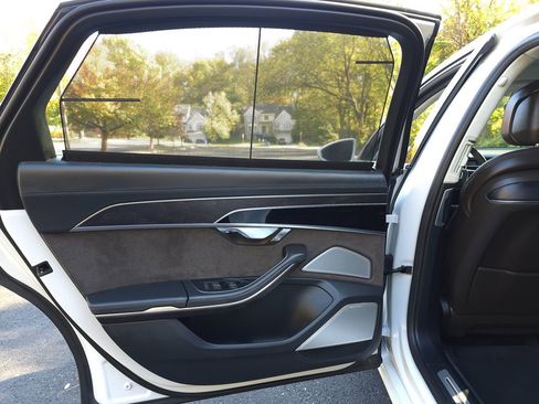 Used 2019 Audi A8 L 4.0T w/ First Edition Package image 27