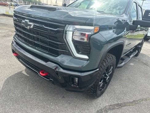 New 2026 Chevrolet Silverado 2500 LT w/ Trail Boss Package AWD/4WD image 9