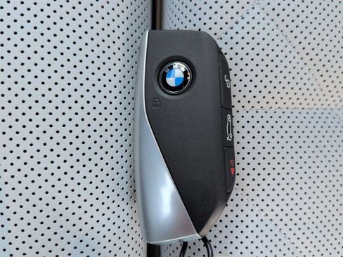 Used 2026 BMW X5 xDrive50e w/ Executive Package AWD/4WD image 36
