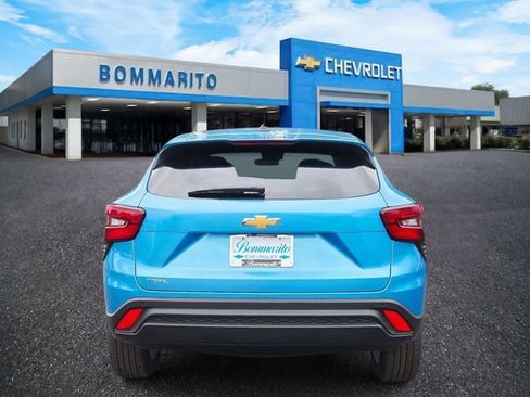 New 2026 Chevrolet Trax LS w/ LS Convenience Package FWD image 4