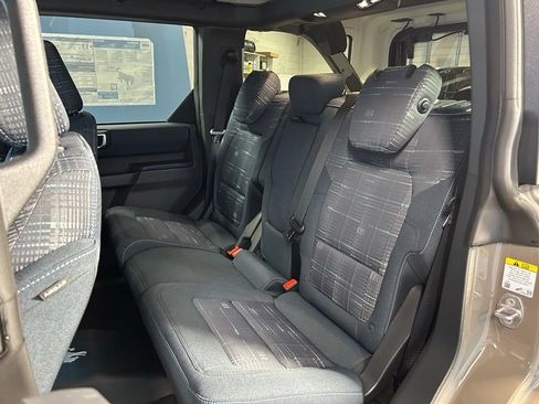 New 2026 Ford Bronco Heritage Edition AWD/4WD image 32