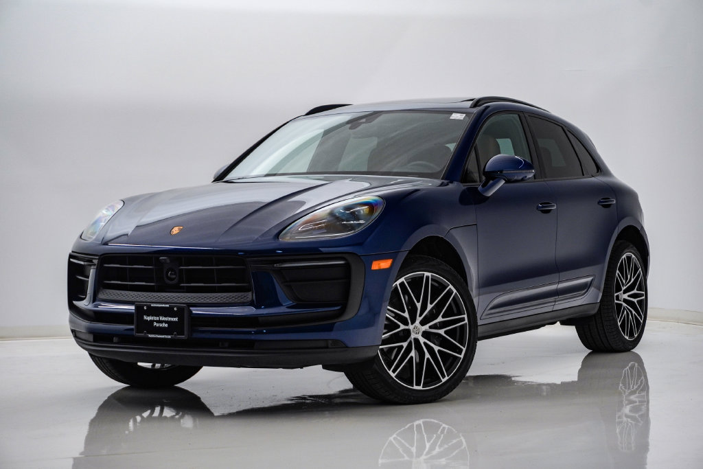 Certified 2026 Porsche Macan AWD/4WD image 1