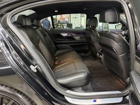 Used 2020 BMW 740i xDrive w/ M Sport Package AWD/4WD image 15