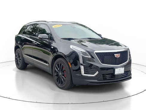 Used 2024 Cadillac XT5 Sportv w/ Technology Package AWD/4WD image 2