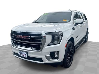Used 2023 GMC Yukon XL SLT w/ SLT Premium Package