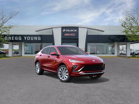 New 2026 Buick Envista Avenir image 2