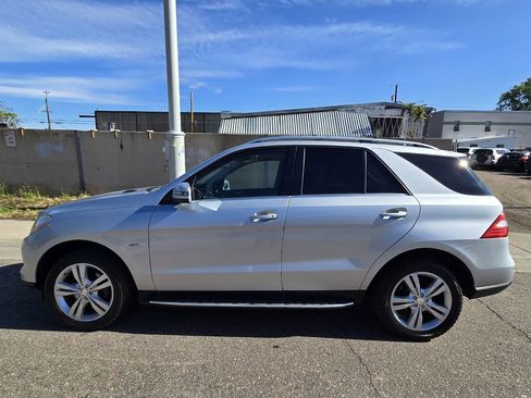 Used 2012 Mercedes-Benz ML 350 4MATIC image 4