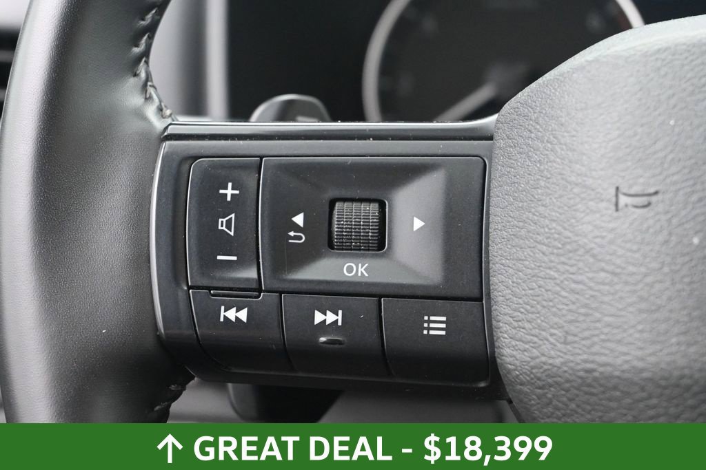 Used 2025 Nissan Rogue SV FWD image 20