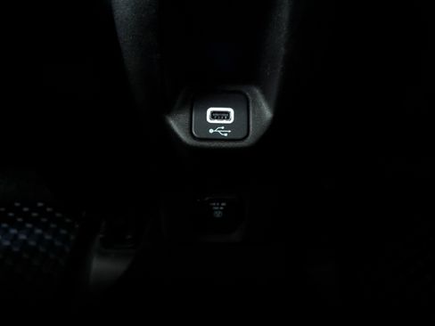 Used 2022 Jeep Renegade Altitude w/ Convenience Group image 28