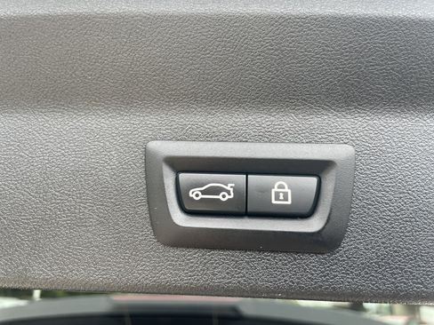 Used 2023 BMW X3 xDrive30i w/ Premium Package image 28