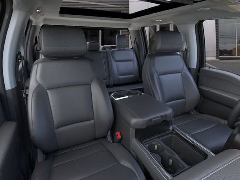 New 2026 Ford F250 Lariat w/ Black Appearance Package image 10