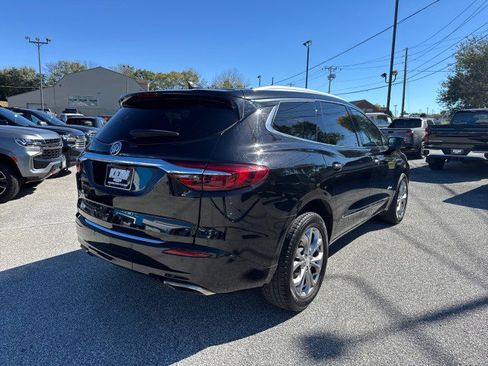 Used 2021 Buick Enclave Avenir w/ Avenir Technology Package image 5