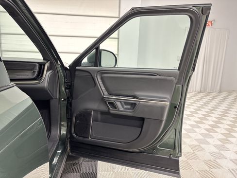 Used 2024 Rivian R1S Adventure AWD/4WD image 18