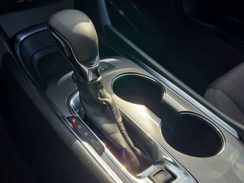 Used 2024 Chevrolet Malibu LT image 25