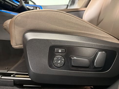 Certified 2025 BMW X3 M50 w/ Premium Package AWD/4WD image 11