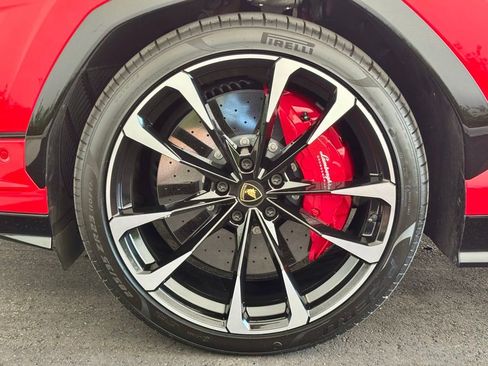 Used 2024 Lamborghini Urus S image 14