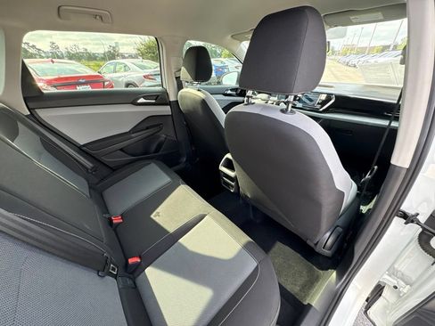 Used 2022 Volkswagen Taos S FWD image 19