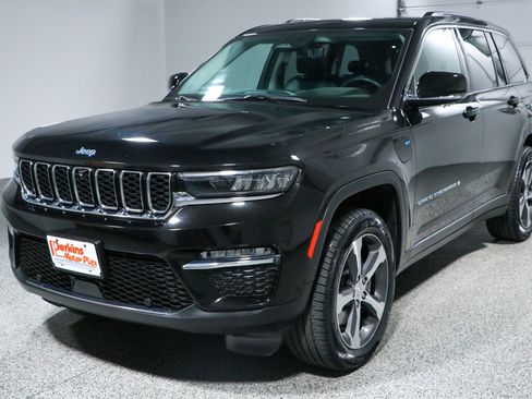 Used 2023 Jeep Grand Cherokee 4WD 4xe w/ Luxury Tech Group II image 33