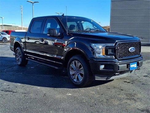 Certified 2018 Ford F150 XLT w/ Equipment Group 302A Luxury image 7