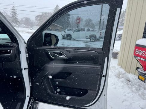 Used 2024 Chevrolet Tahoe RST w/ Luxury Package image 46