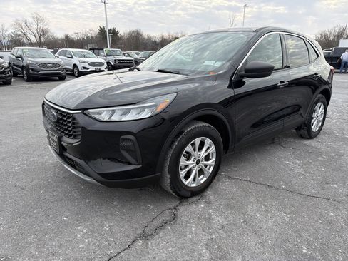 Used 2023 Ford Escape Active image 8