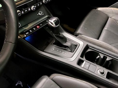 Certified 2023 Audi Q3 2.0T Premium Plus image 17