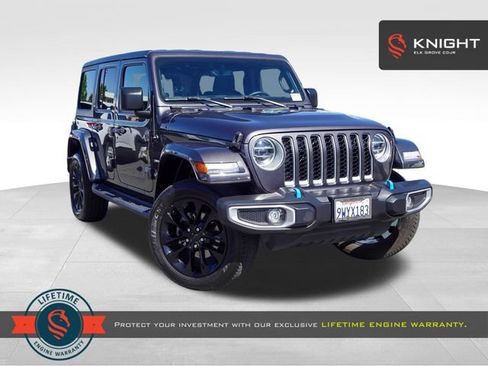Used 2022 Jeep Wrangler Unlimited Sahara AWD/4WD image 1