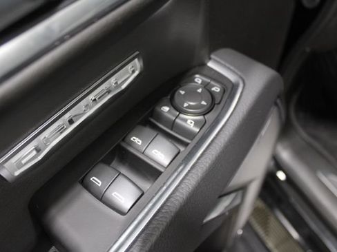 Used 2025 GMC Sierra 1500 Denali w/ Denali Reserve Package AWD/4WD image 19