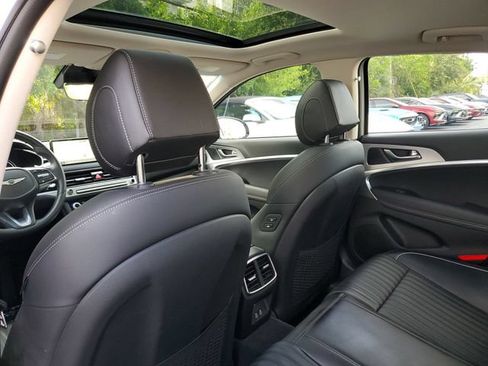 Certified 2026 Genesis G70 2.5T Prestige RWD image 25