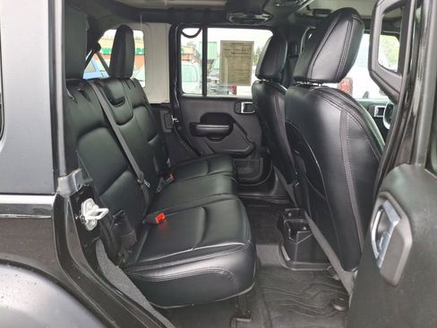 Used 2020 Jeep Wrangler Unlimited Sport AWD/4WD image 22