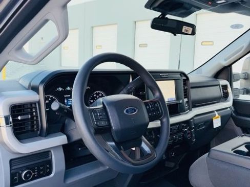 New 2026 Ford F250 XLT w/ FX4 Off-Road Package image 11