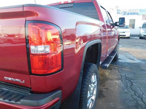 Used 2018 GMC Sierra 2500 Denali w/ Duramax Plus Package image 20