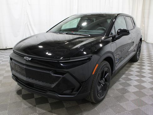 New 2026 Chevrolet Equinox EV LT image 35