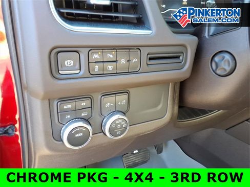 Used 2022 GMC Yukon SLT w/ SLT Premium Package image 21