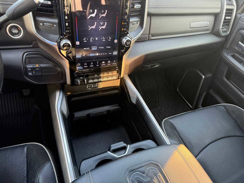 Used 2022 RAM 3500 Laramie image 21