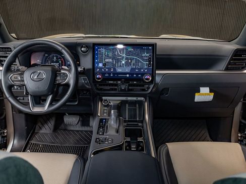 Used 2025 Lexus GX 550 image 15