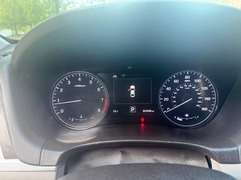 Used 2015 Hyundai Genesis 5.0 image 13