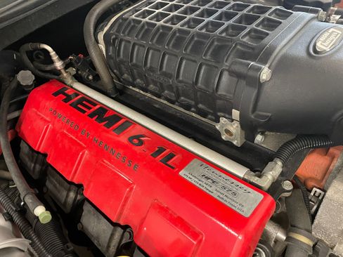 Used 2010 Dodge Challenger SRT8 w/ SRT Option Group II image 12