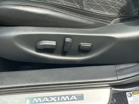 Used 2017 Nissan Maxima Platinum FWD image 24