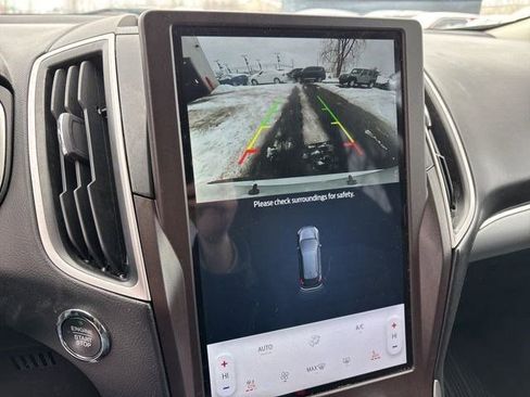 Used 2021 Ford Edge SEL w/ Convenience Package image 23