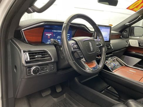 Used 2020 Lincoln Navigator L Reserve image 19
