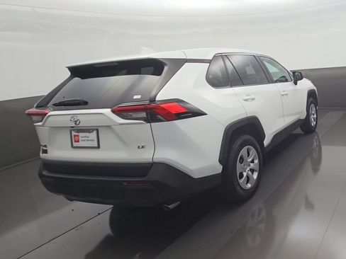 Certified 2024 Toyota RAV4 LE FWD image 8