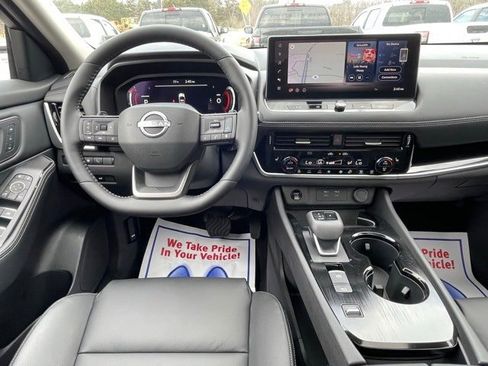 New 2025 Nissan Rogue SL w/ SL Premium Package image 23