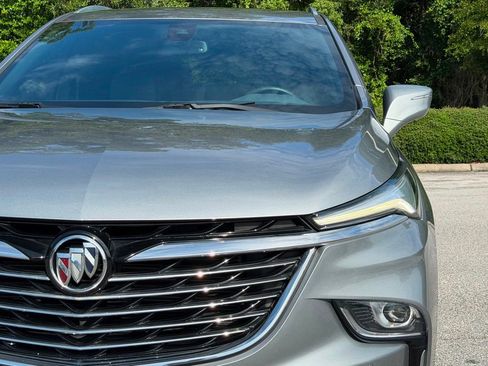 Used 2023 Buick Enclave Essence FWD image 8