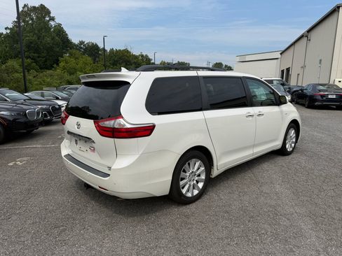 Used 2016 Toyota Sienna Limited Premium AWD/4WD image 7