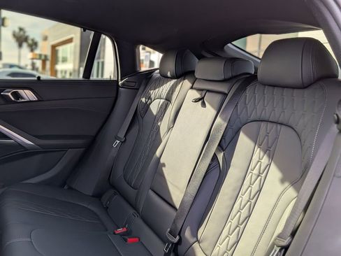 Used 2023 BMW X6 xDrive40i w/ M Sport Package image 34