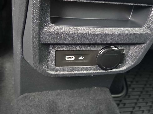 Used 2023 Volkswagen Tiguan SEL R-Line image 25