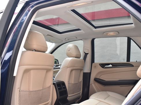 Used 2018 Mercedes-Benz GLE 350 image 16