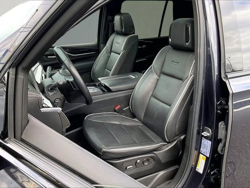 Used 2022 Cadillac Escalade Sport w/ Touring Package AWD/4WD image 21